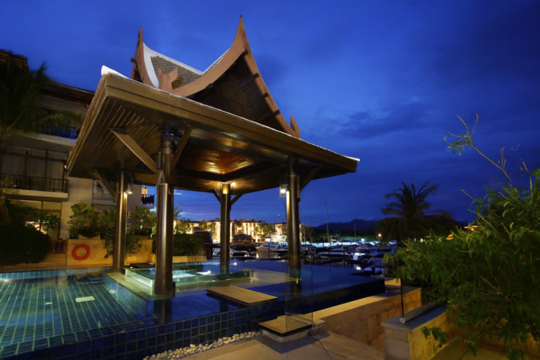 4 Bedroom Aquaminium Duplex · Pool Deck · Unit 075