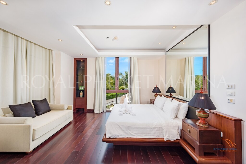 2 Bedroom Aquaminium · Pool View · Unit 072