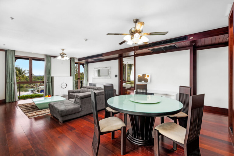 2 Bedroom Penthouse · Pool View · Unit 019