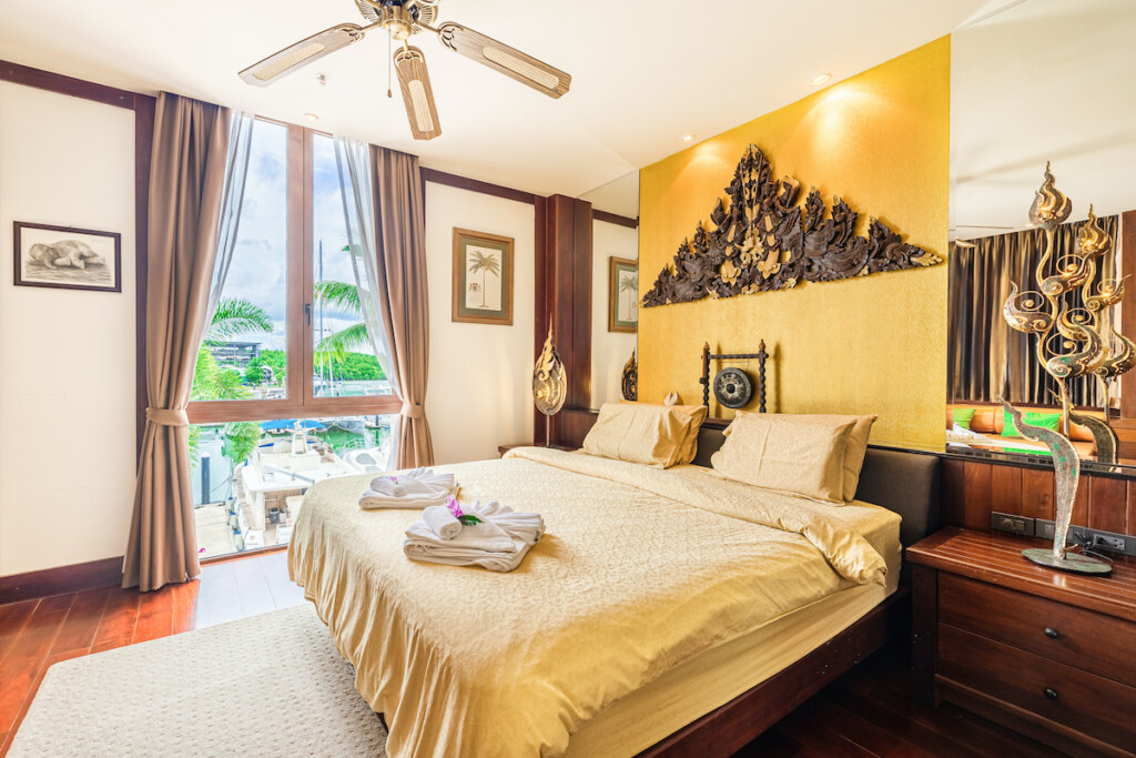 2 Bedroom Apartment · Pool View · Unit 049