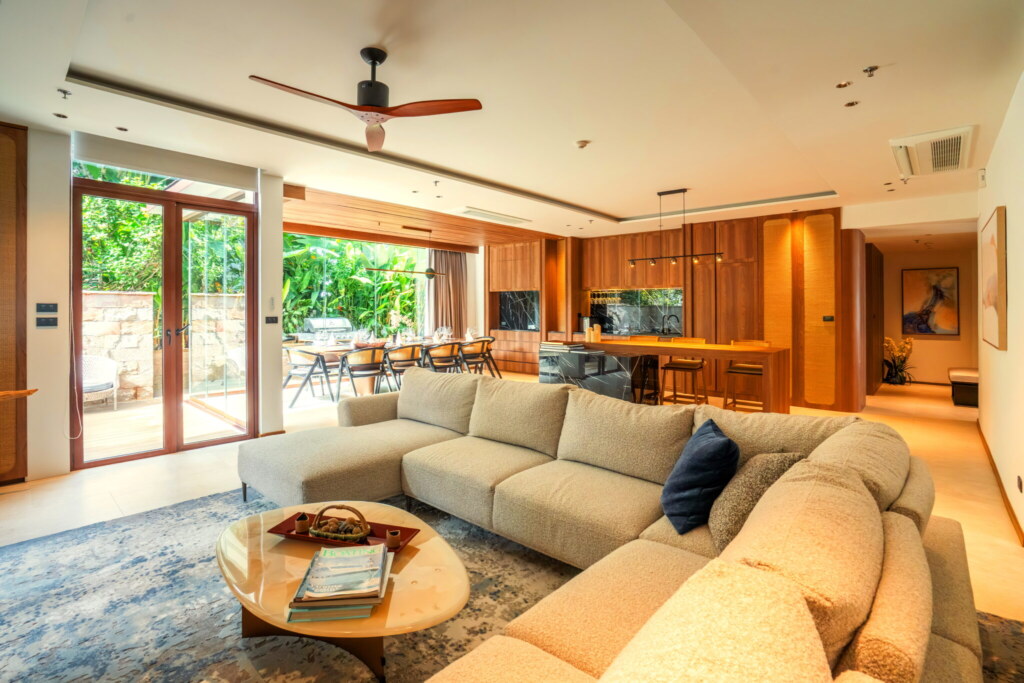 5 Bedroom Apartment · Pool View · Unit 039