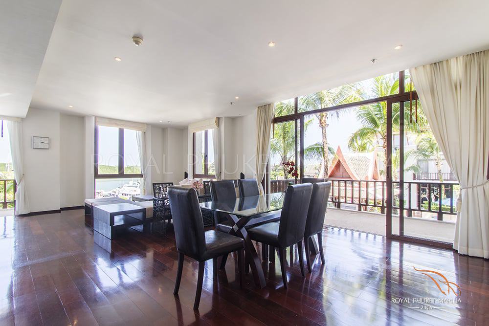 3 Bedroom Apartment · Pool & Marina View · Unit 052